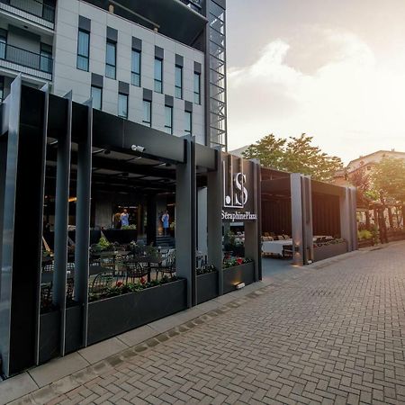Seraphine Plaza Печ Экстерьер фото