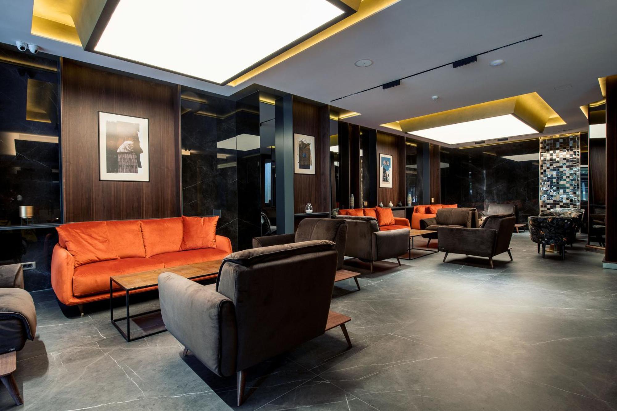 Seraphine Plaza Печ Экстерьер фото