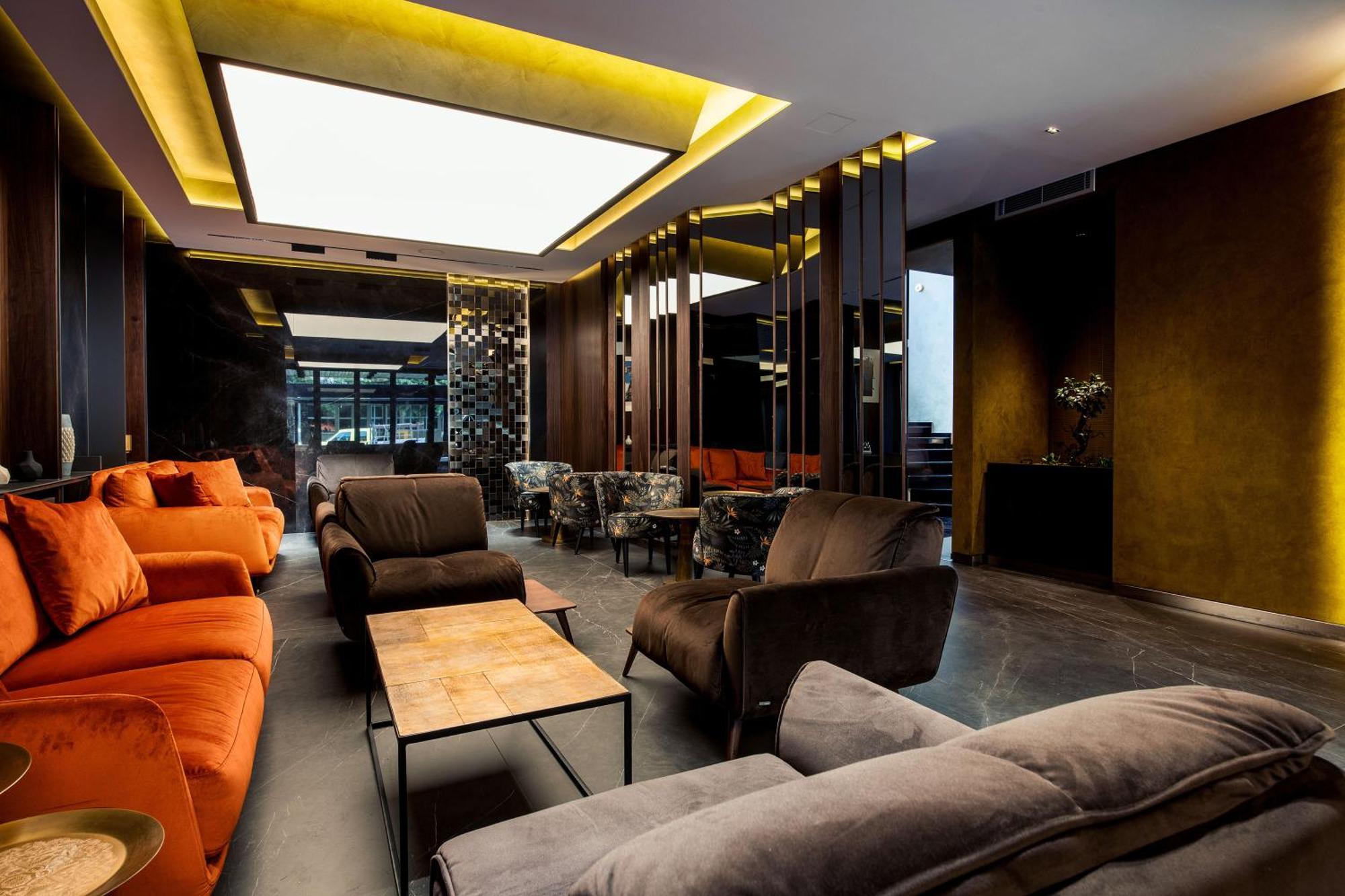 Seraphine Plaza Печ Экстерьер фото