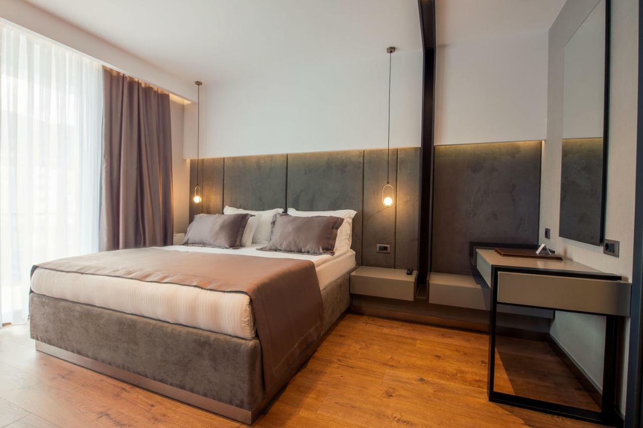 Seraphine Plaza Печ Экстерьер фото