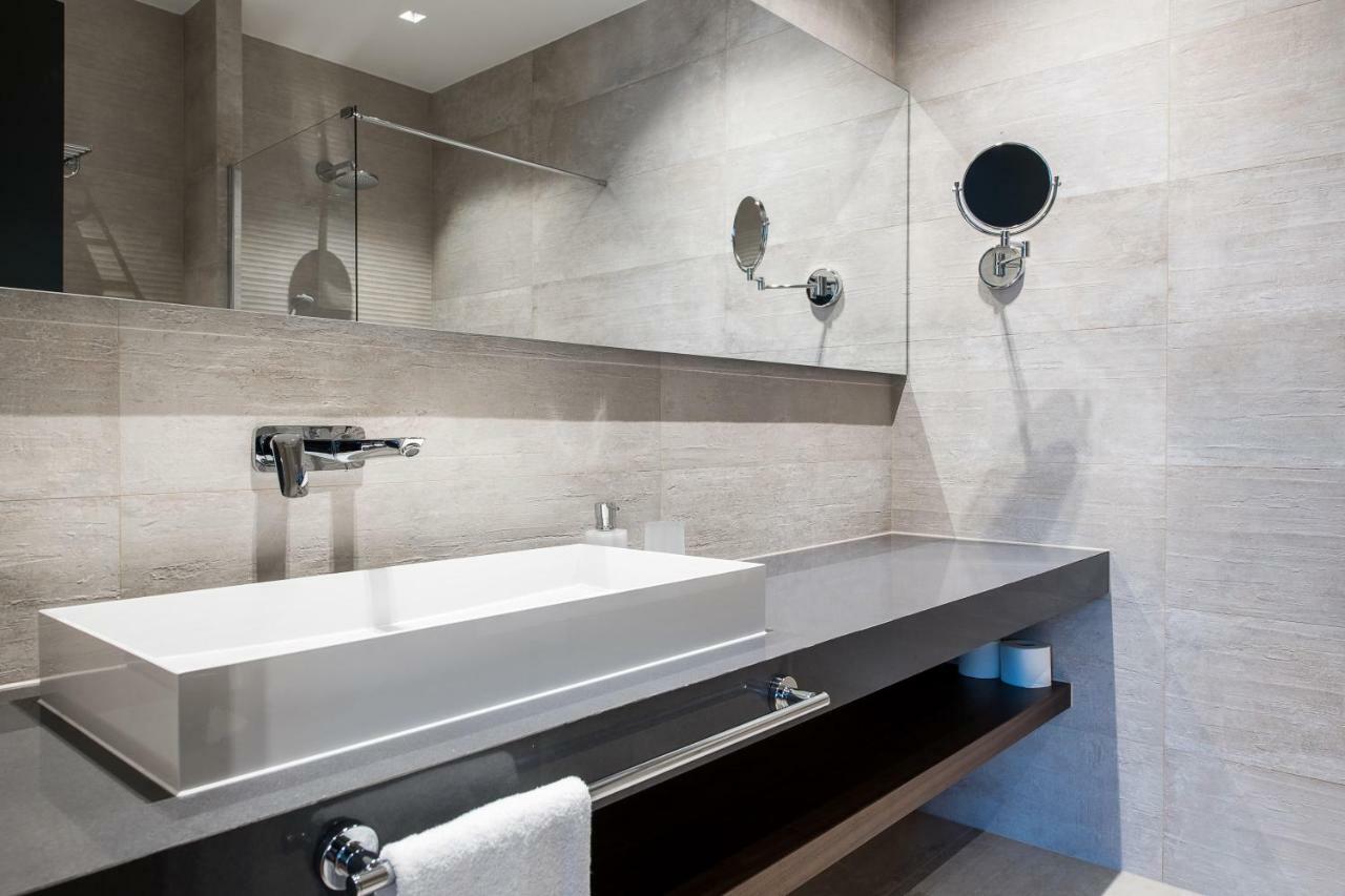 Seraphine Plaza Печ Экстерьер фото